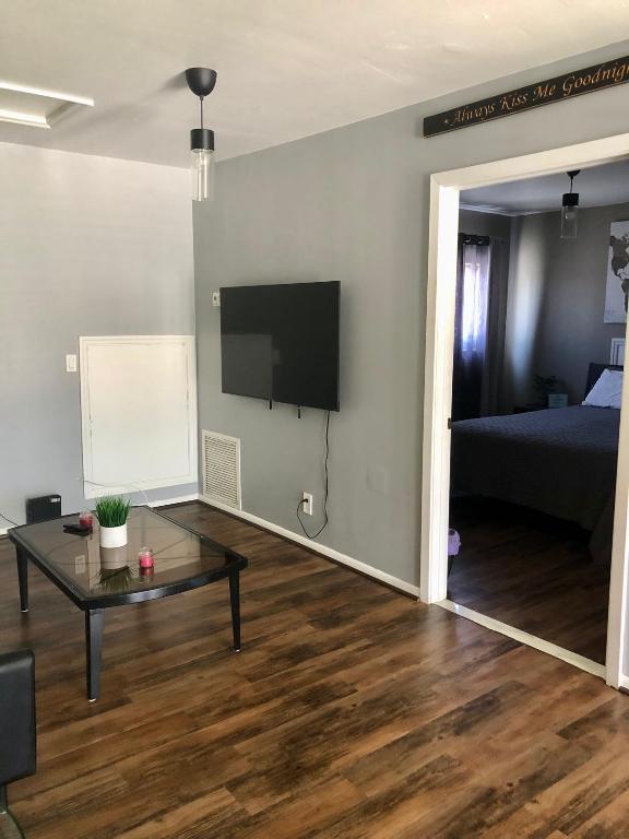 2212 SE 4th Fort Lauderdale, FL 33316