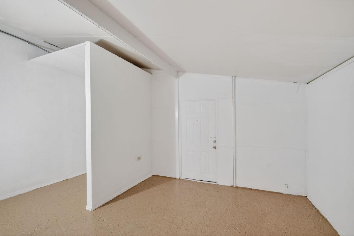 5221 Arbor Glen Lake Worth, FL 33463