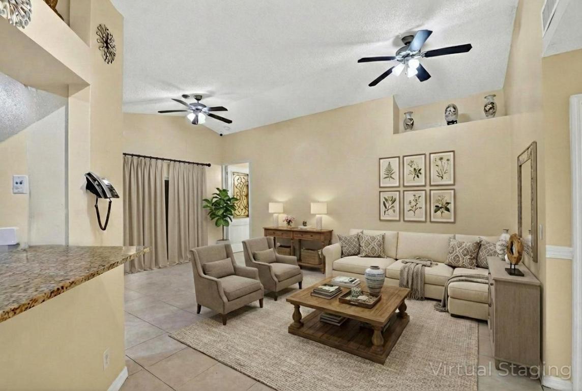 5221 Arbor Glen Lake Worth, FL 33463