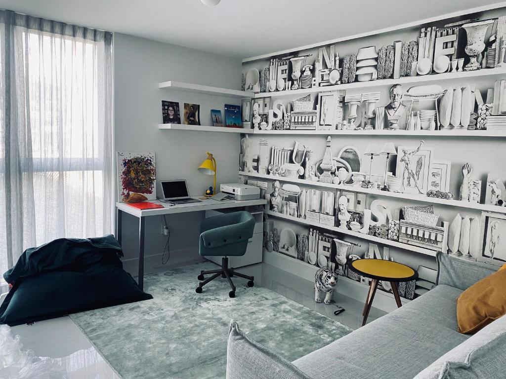 1133 102nd #403 Bay Harbor Islands, FL 33154