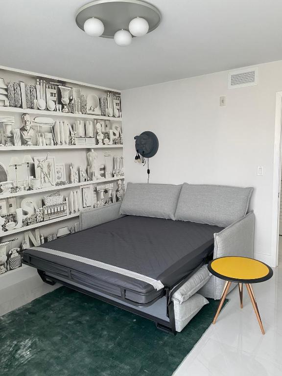 1133 102nd #403 Bay Harbor Islands, FL 33154