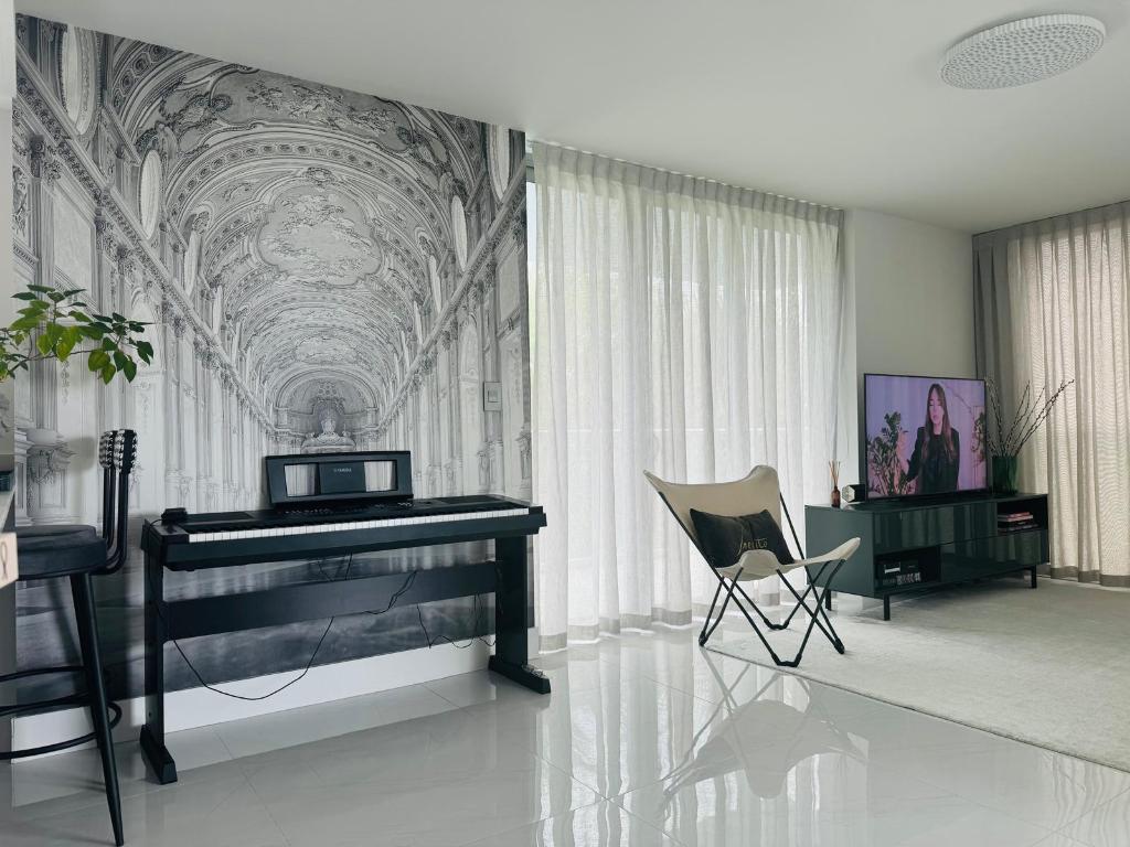 1133 102nd #403 Bay Harbor Islands, FL 33154