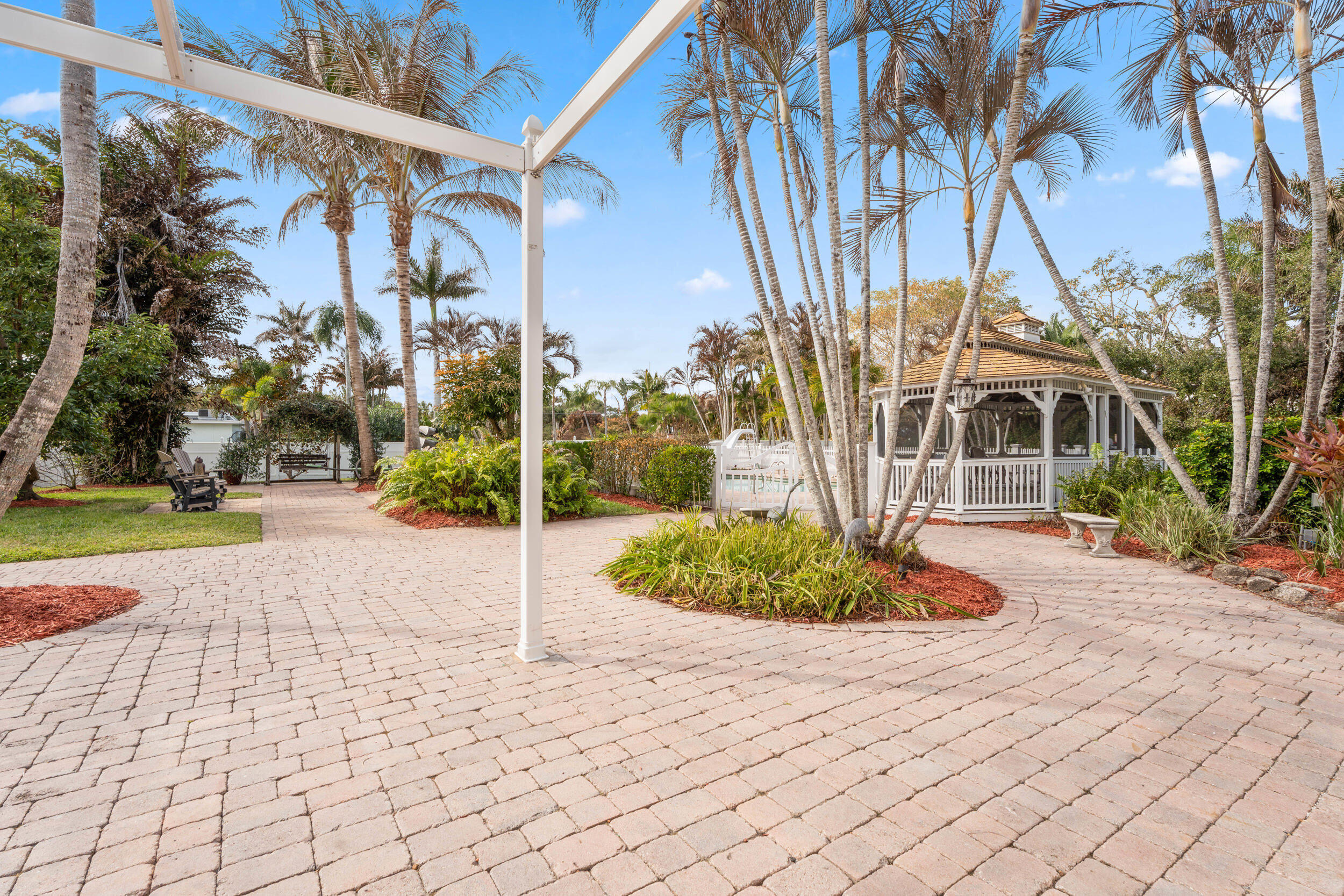 2515 N Indian Riv Fort Pierce, FL 34946