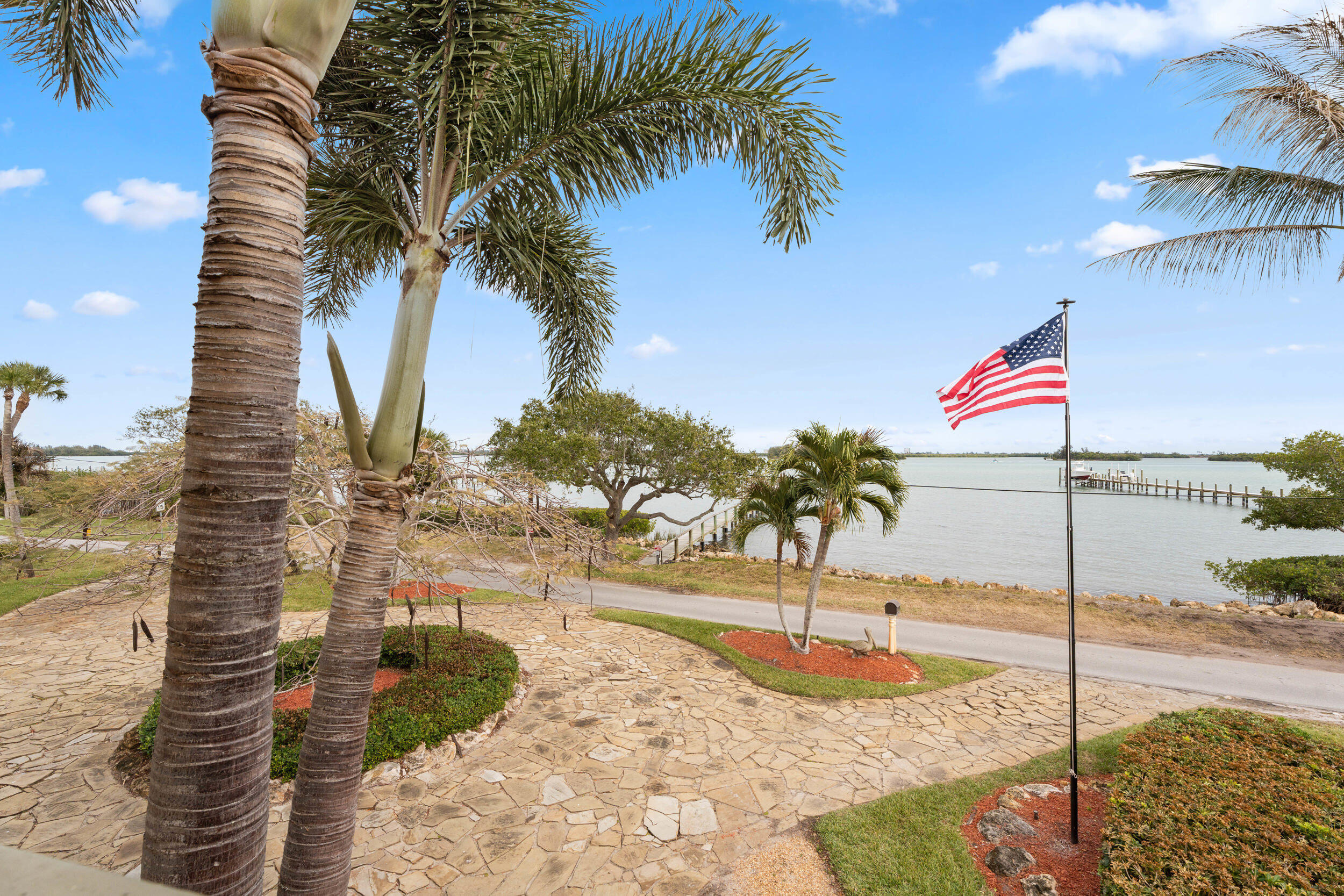 2515 N Indian Riv Fort Pierce, FL 34946