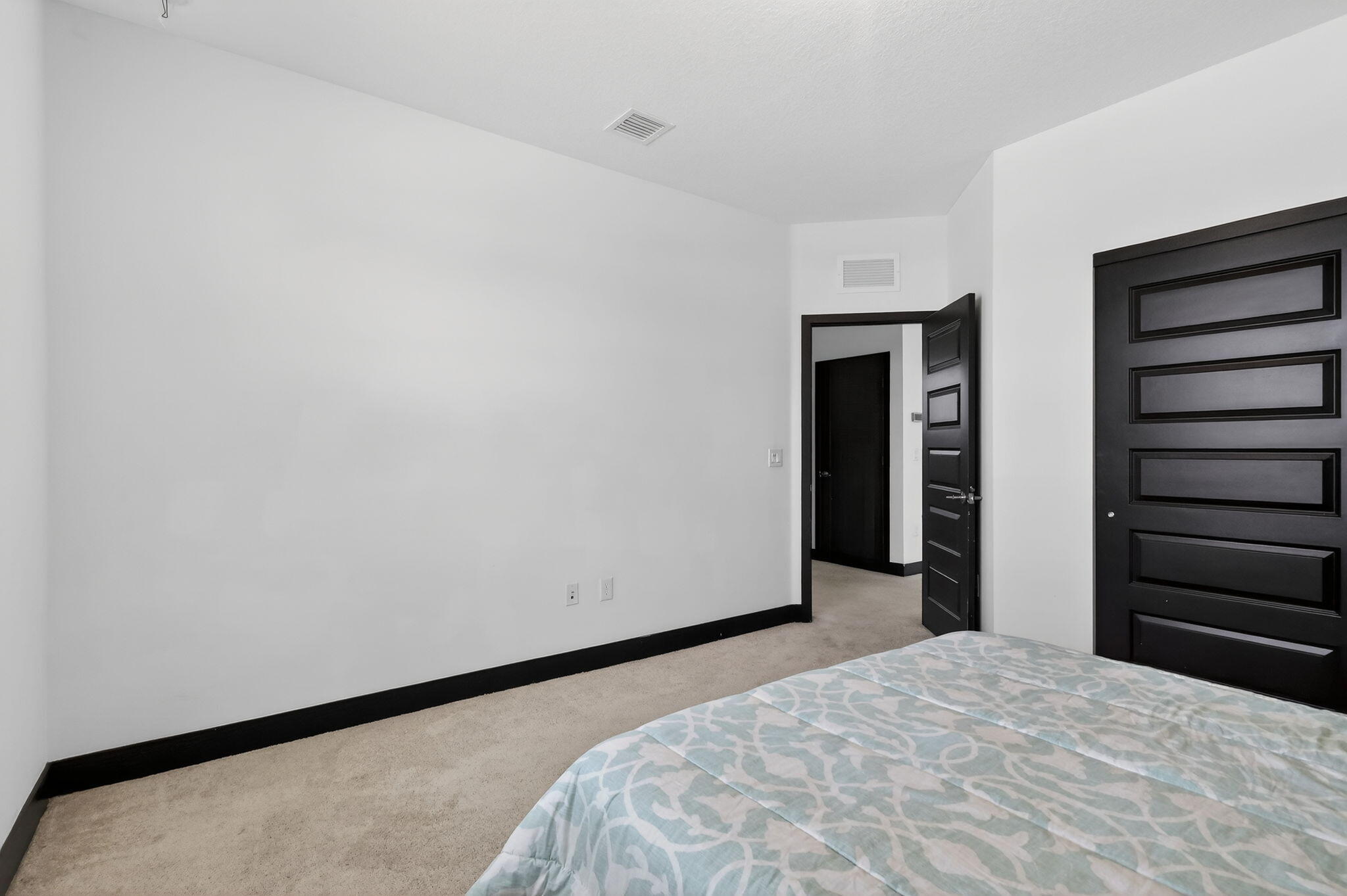 15505 NW 89th Miami Lakes, FL 33018