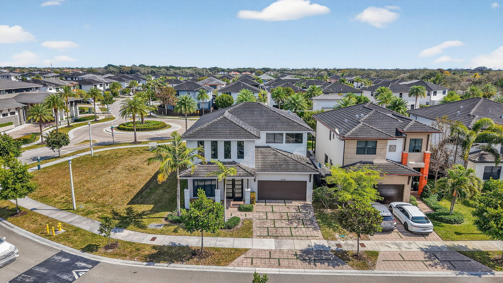 15505 NW 89th Miami Lakes, FL 33018