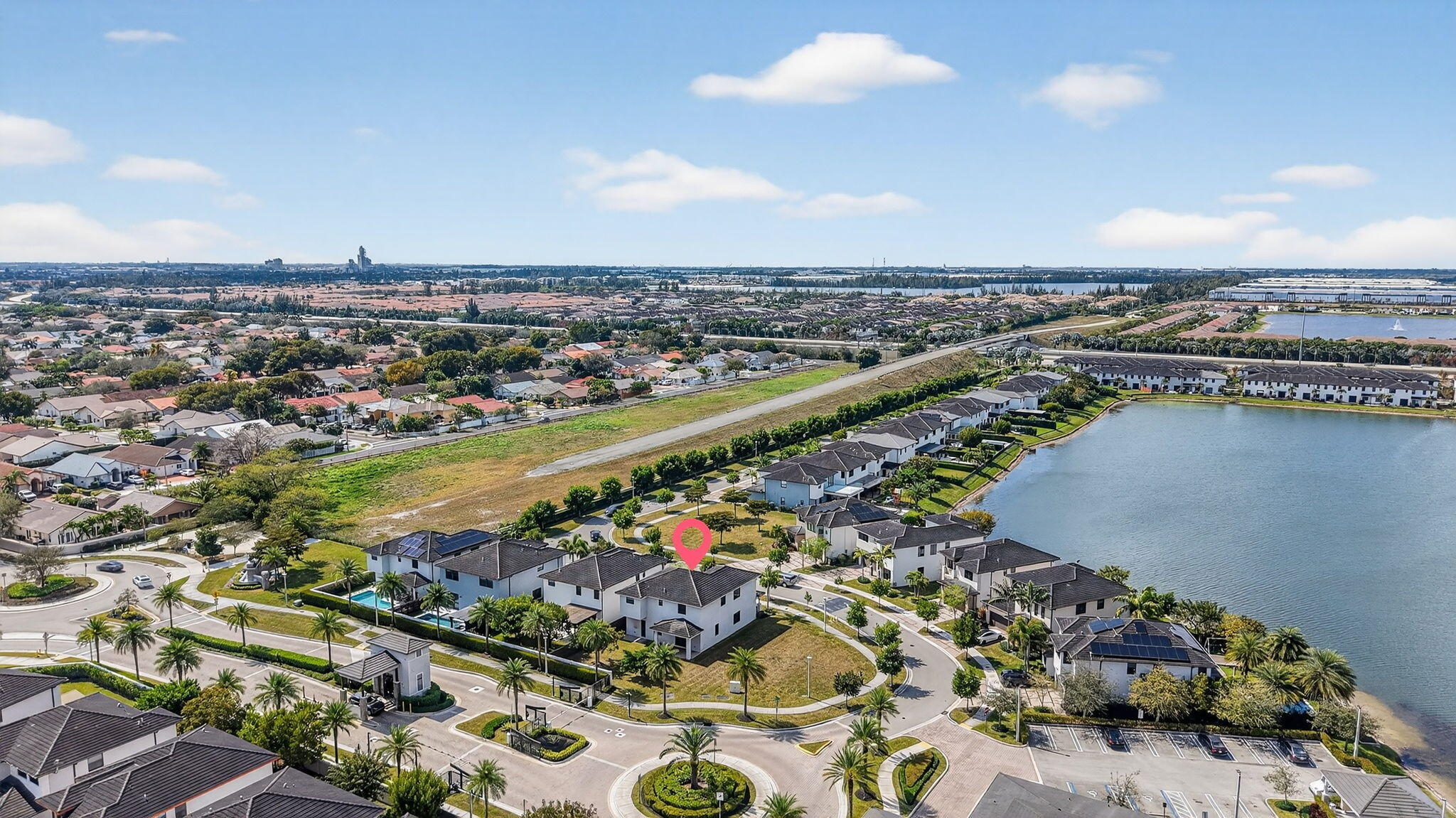 15505 NW 89th Miami Lakes, FL 33018