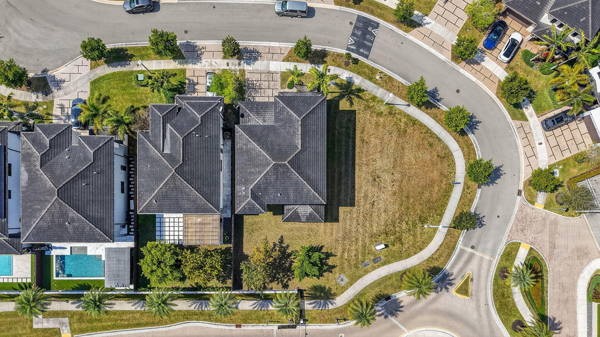 15505 NW 89th Miami Lakes, FL 33018