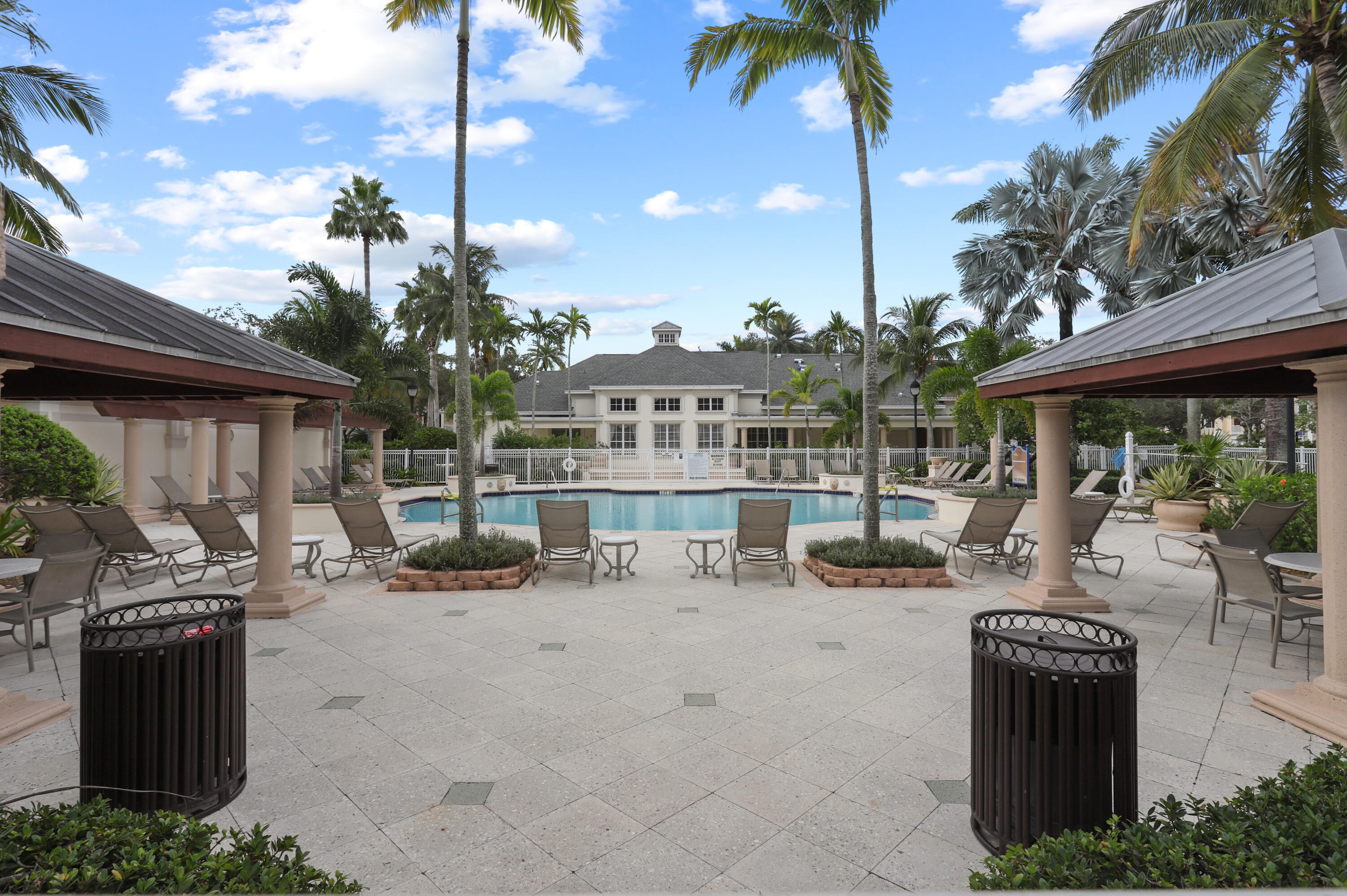 224 Murcia #305 Jupiter, FL 33458