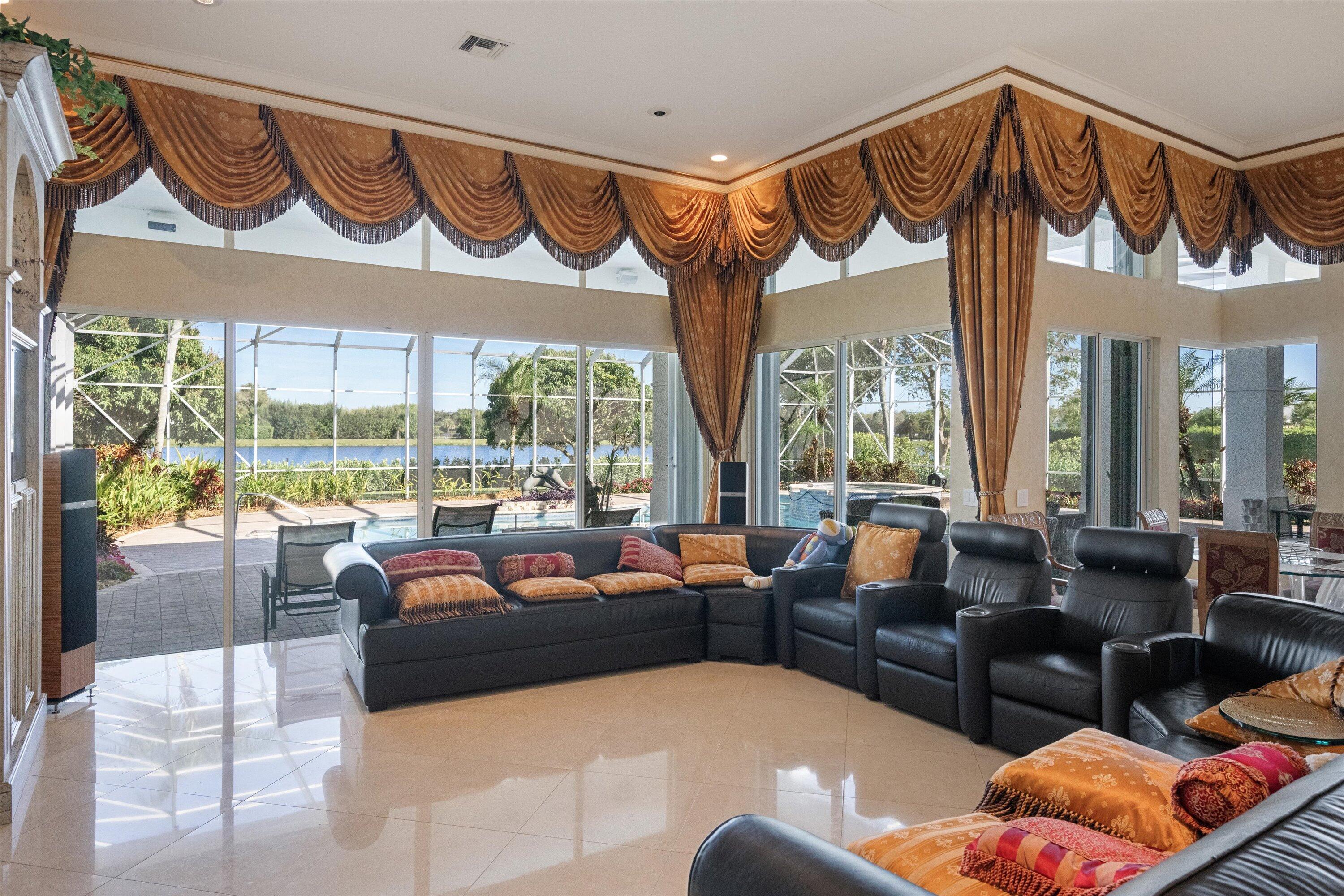 3220 Santa Barbara Wellington, FL 33414