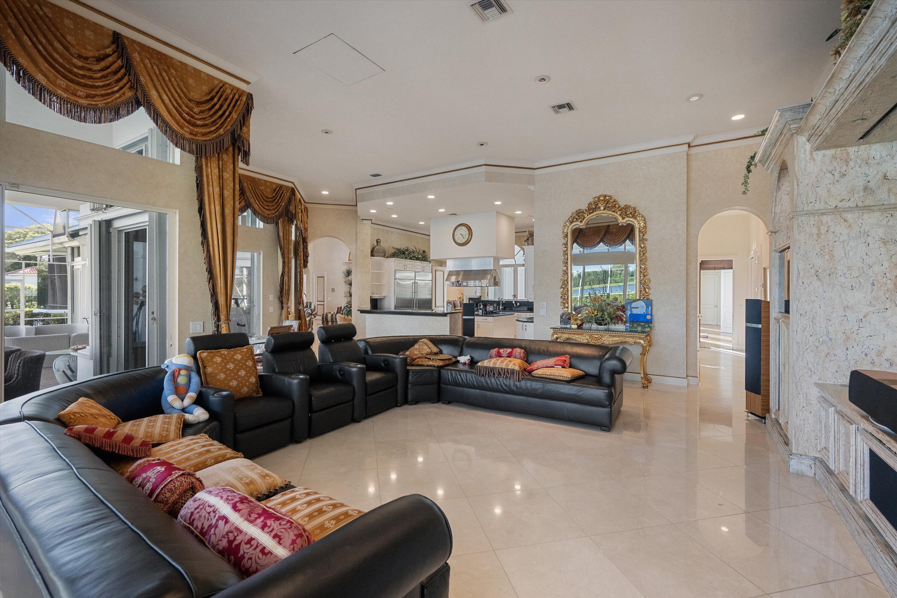 3220 Santa Barbara Wellington, FL 33414