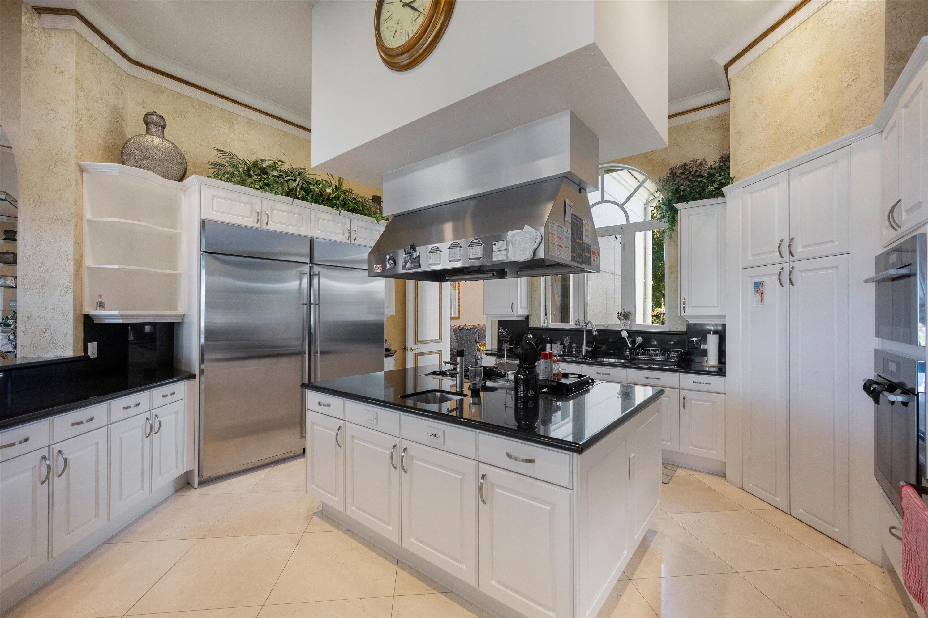 3220 Santa Barbara Wellington, FL 33414