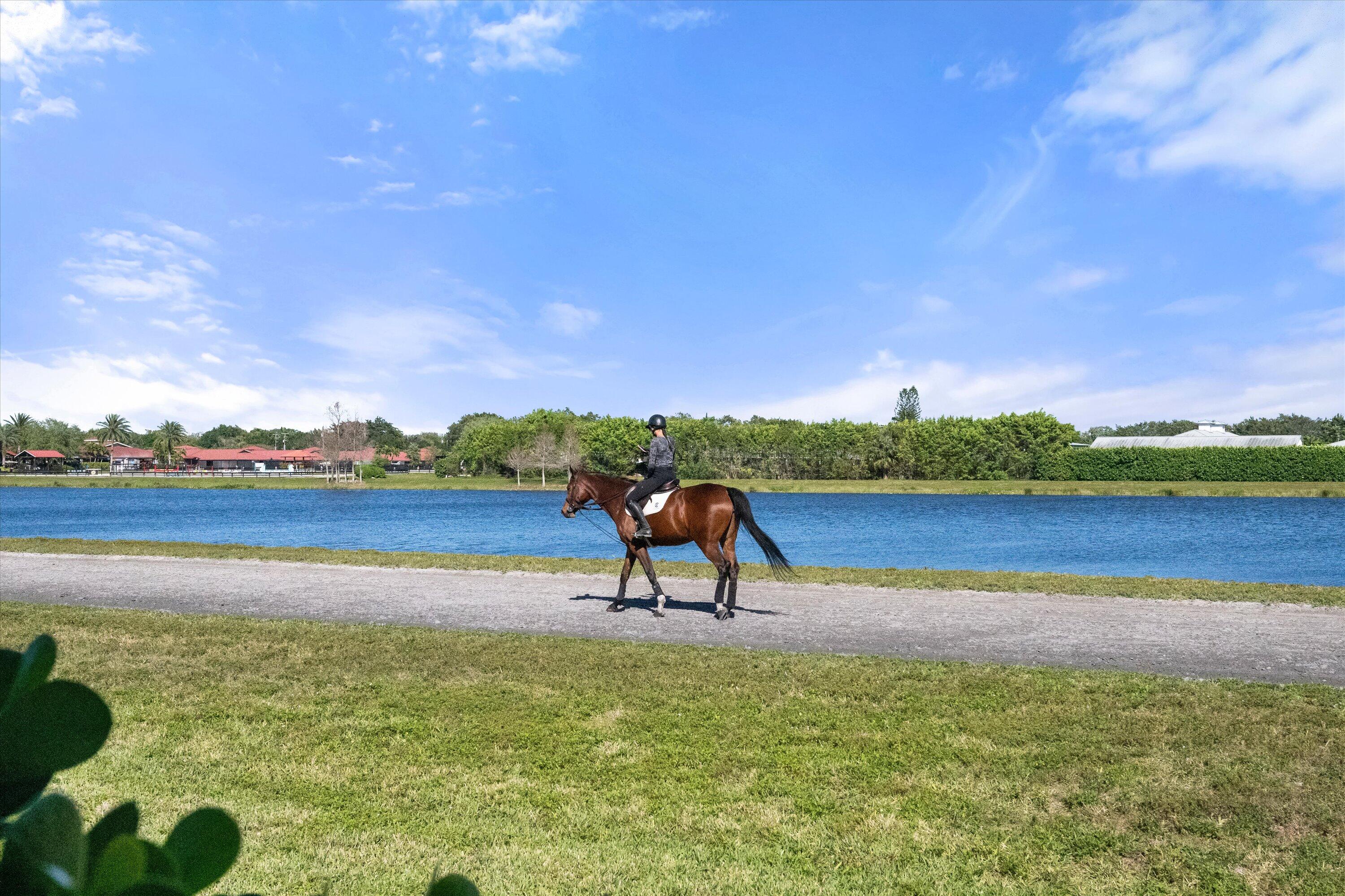 3220 Santa Barbara Wellington, FL 33414