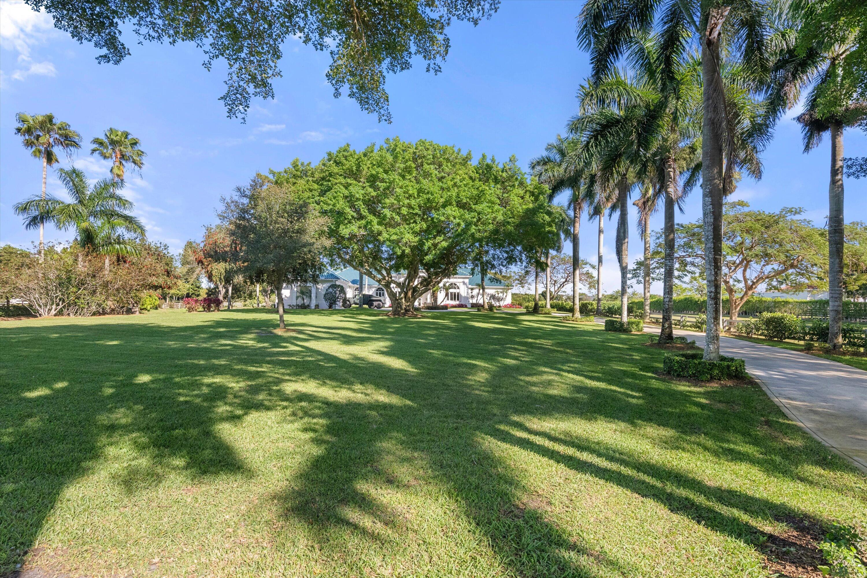 3220 Santa Barbara Wellington, FL 33414