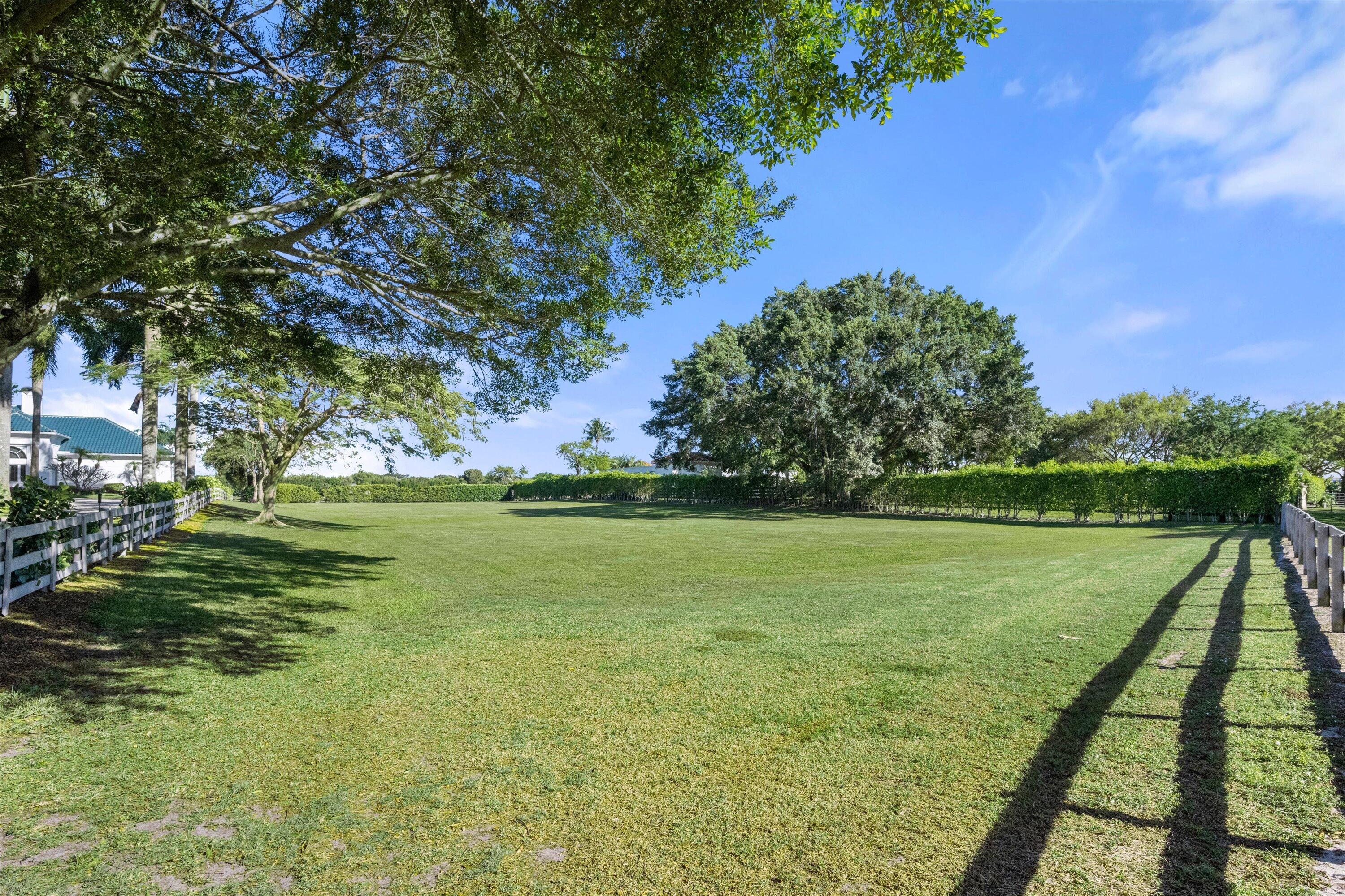 3220 Santa Barbara Wellington, FL 33414