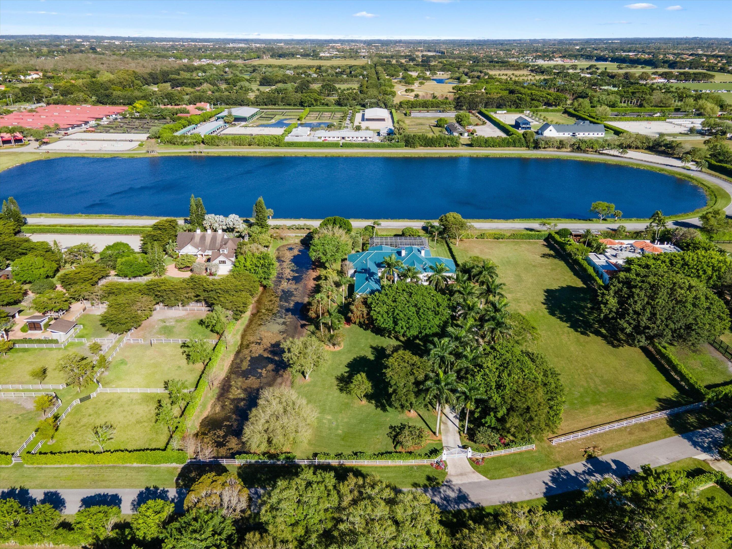 3220 Santa Barbara Wellington, FL 33414