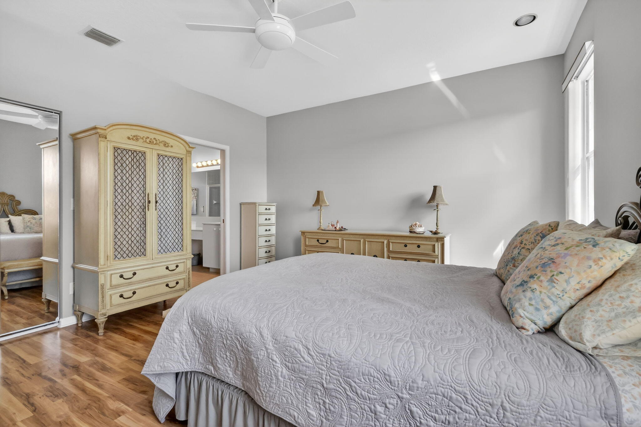 9848 Crescent Vw Boynton Beach, FL 33437