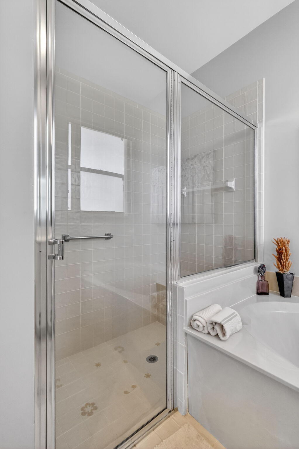 9848 Crescent Vw Boynton Beach, FL 33437