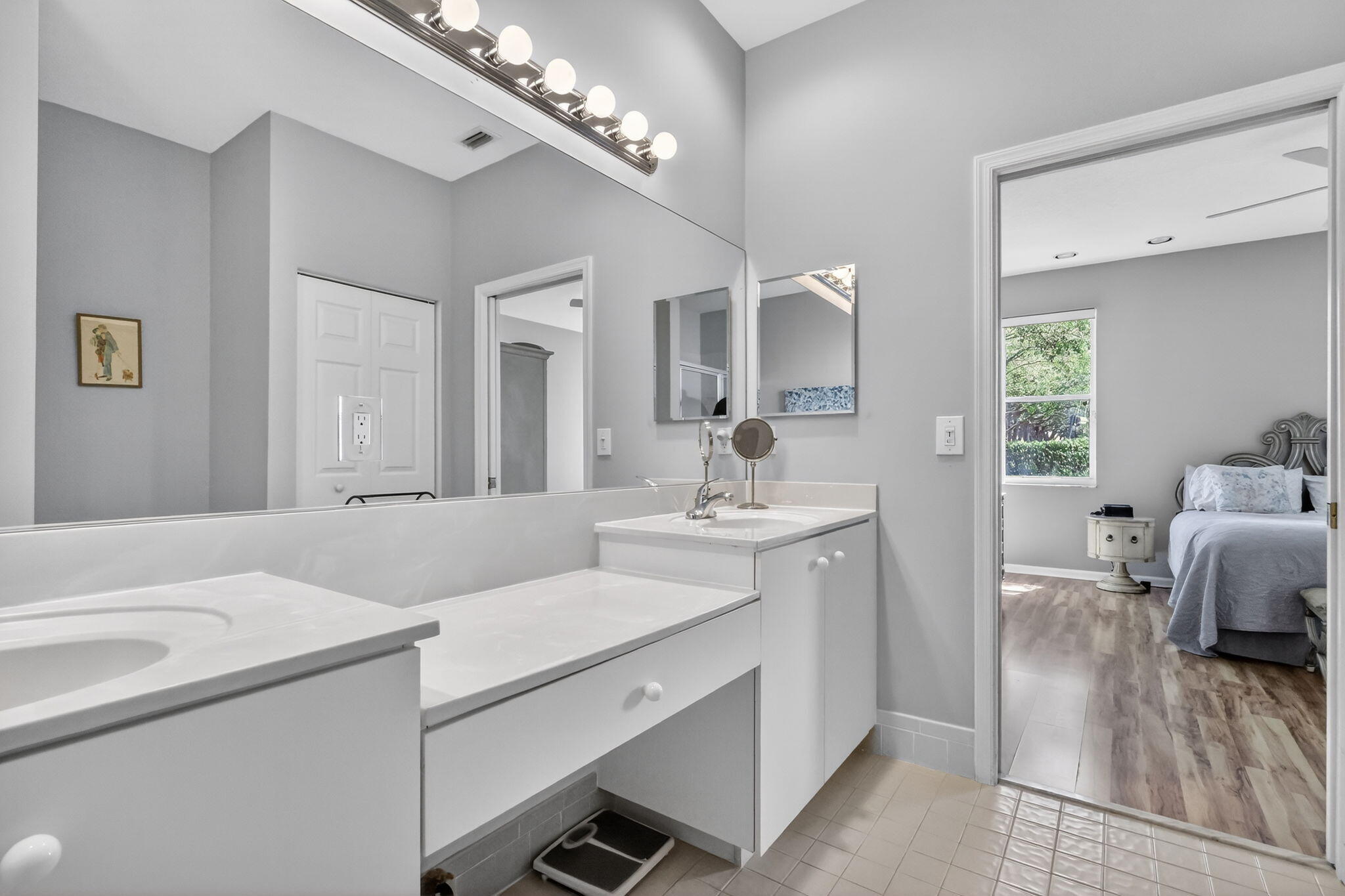 9848 Crescent Vw Boynton Beach, FL 33437