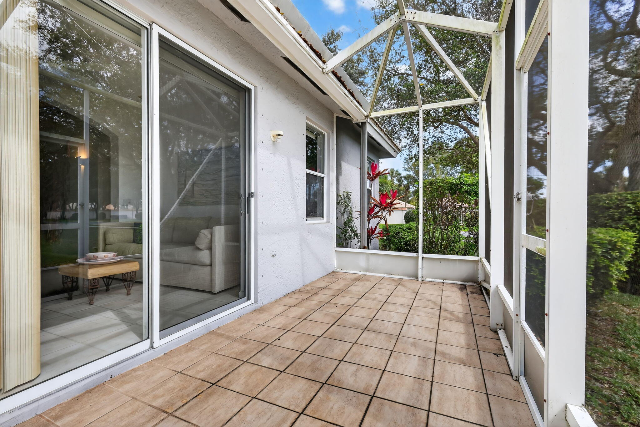 9848 Crescent Vw Boynton Beach, FL 33437