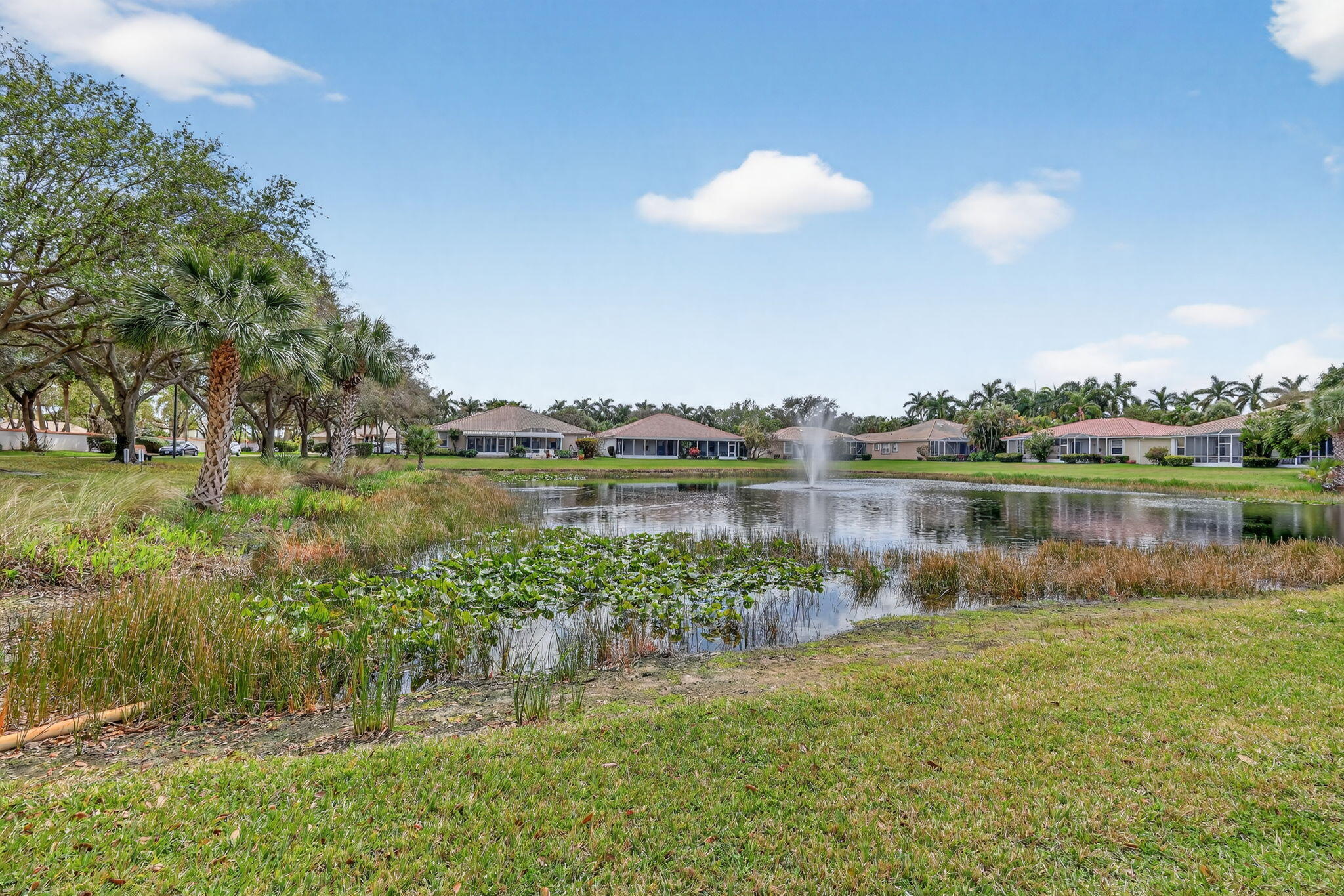 9848 Crescent Vw Boynton Beach, FL 33437