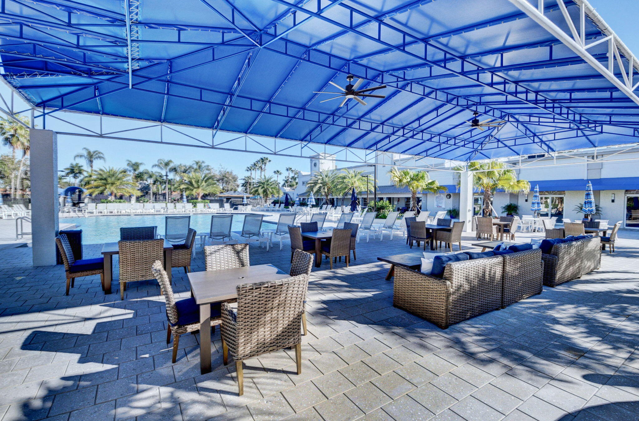 9848 Crescent Vw Boynton Beach, FL 33437