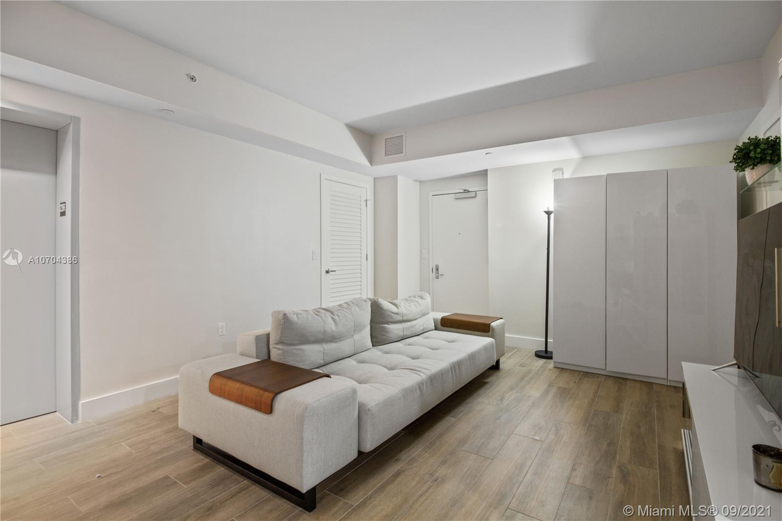 1010 Brickell #2201 Miami, FL 33131