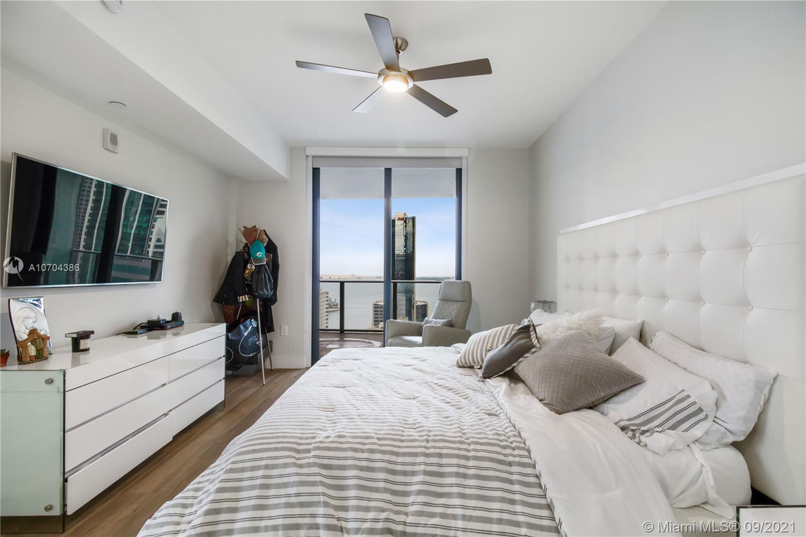 1010 Brickell #2201 Miami, FL 33131