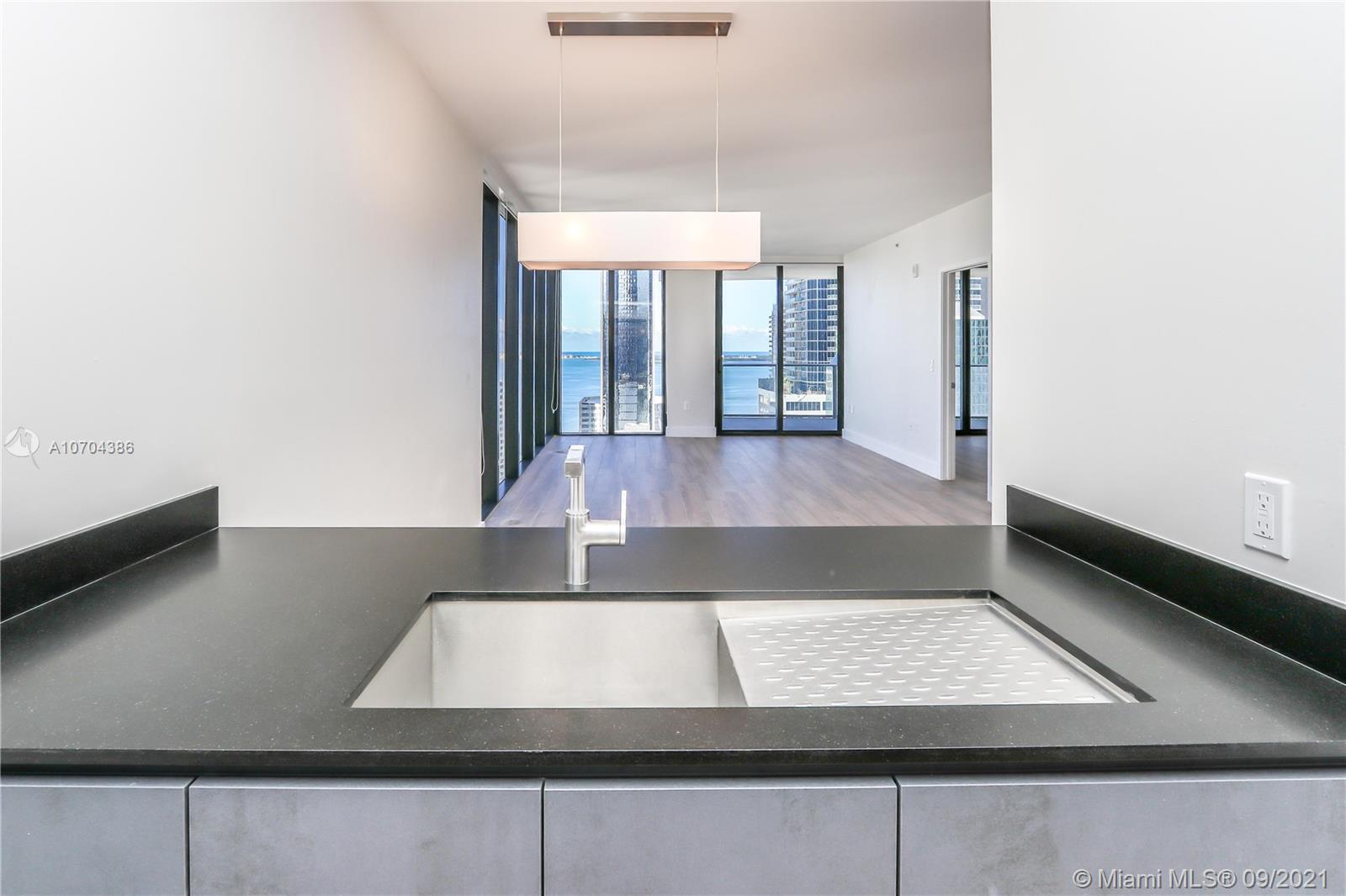 1010 Brickell #2201 Miami, FL 33131