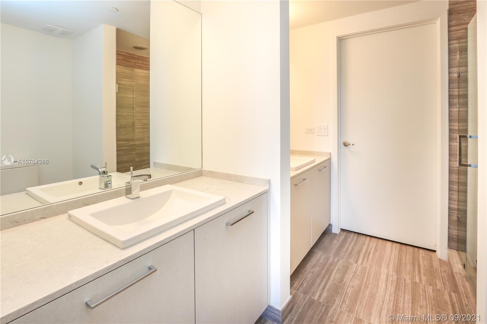 1010 Brickell #2201 Miami, FL 33131