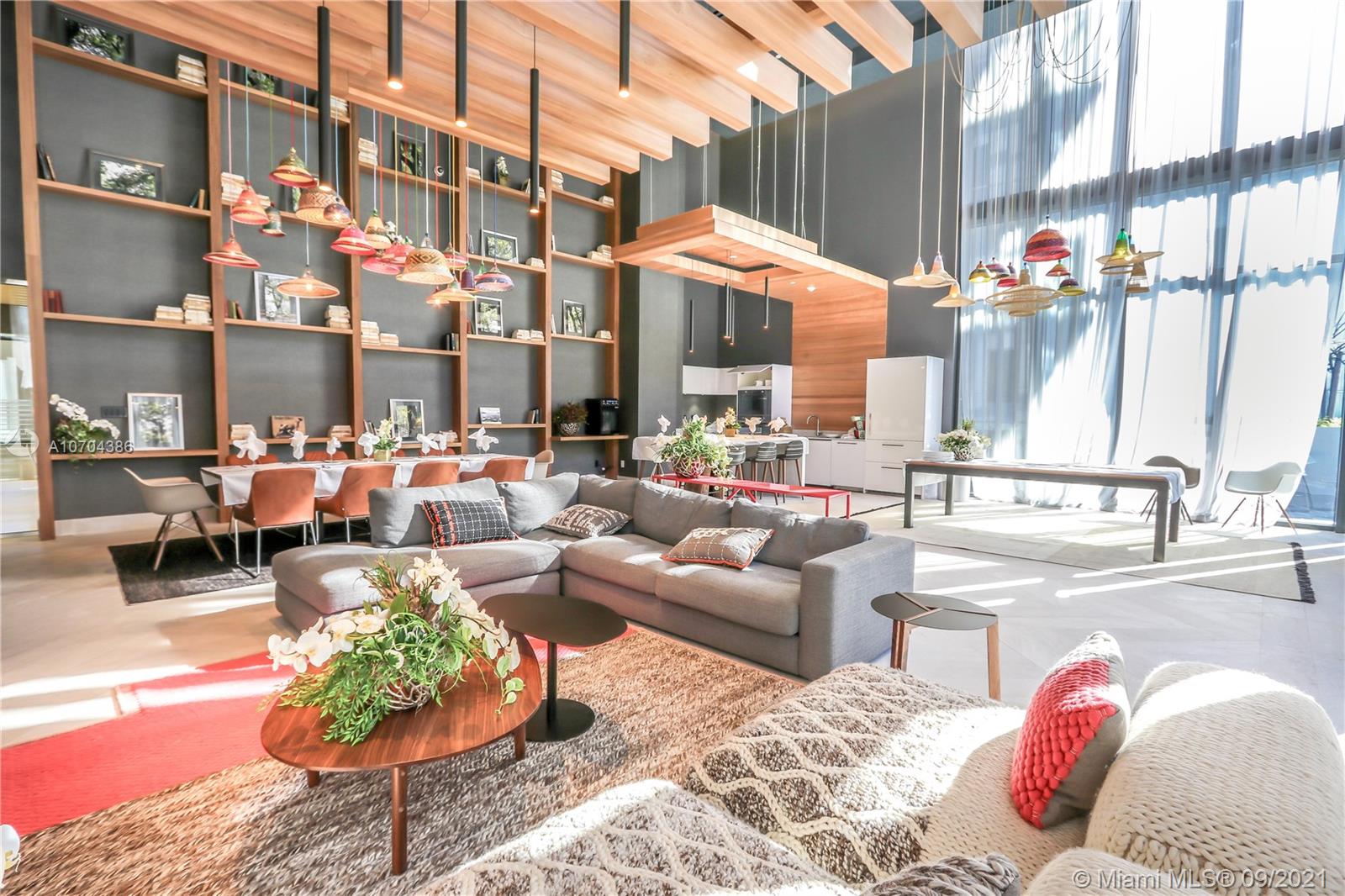 1010 Brickell #2201 Miami, FL 33131