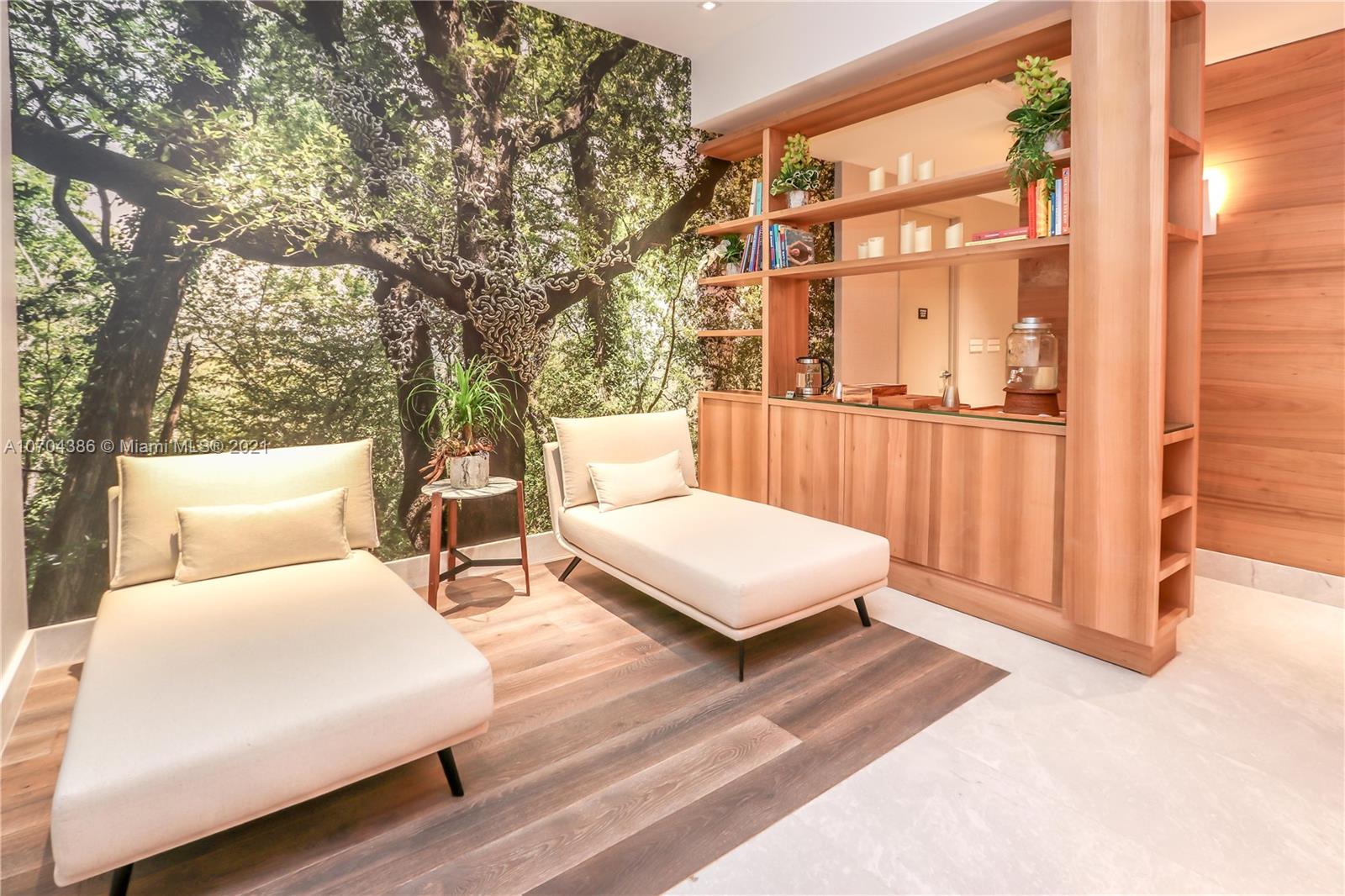 1010 Brickell #2201 Miami, FL 33131