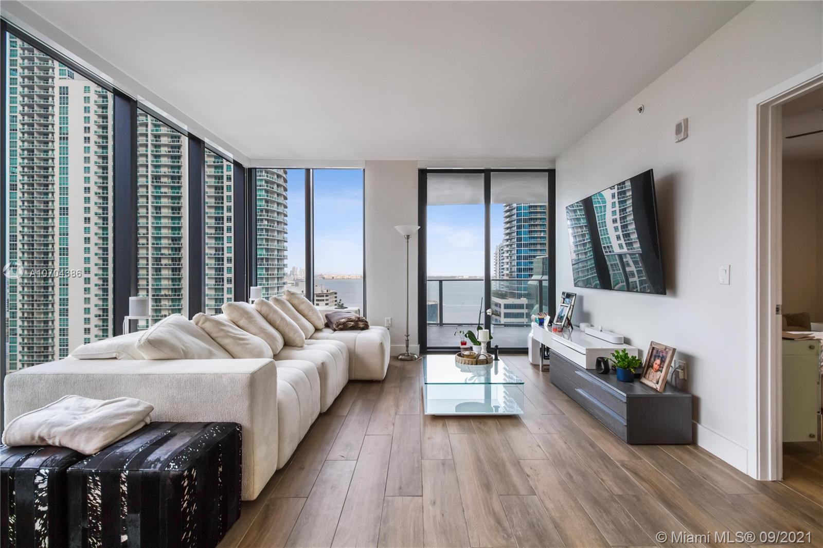 1010 Brickell #2201 Miami, FL 33131