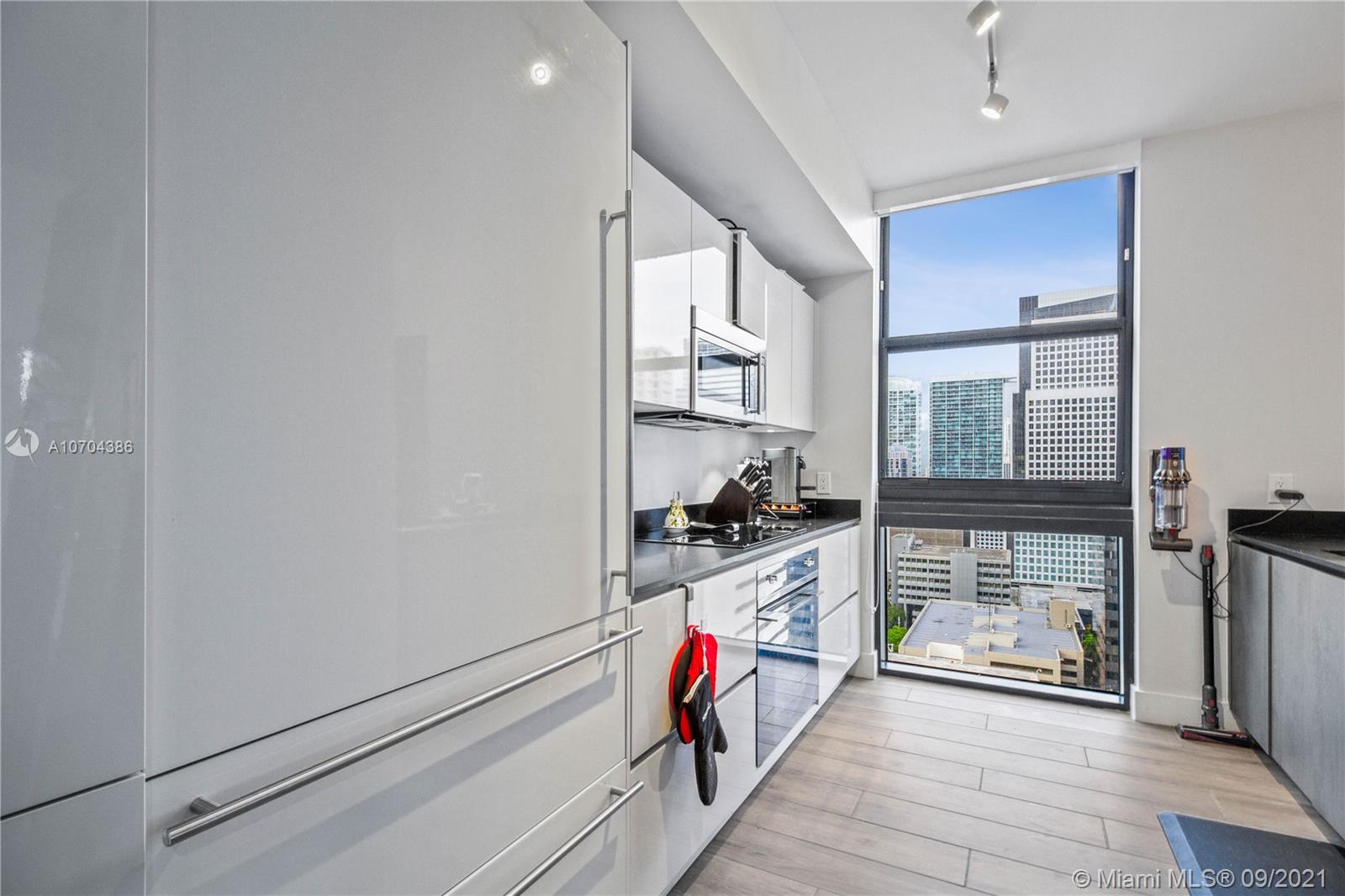 1010 Brickell #2201 Miami, FL 33131