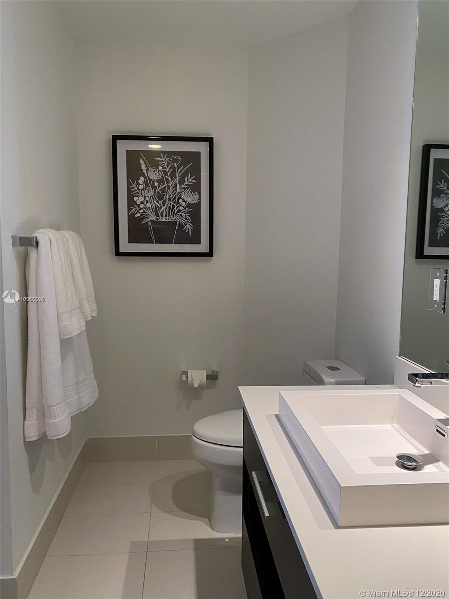 image Brickell Heights East10