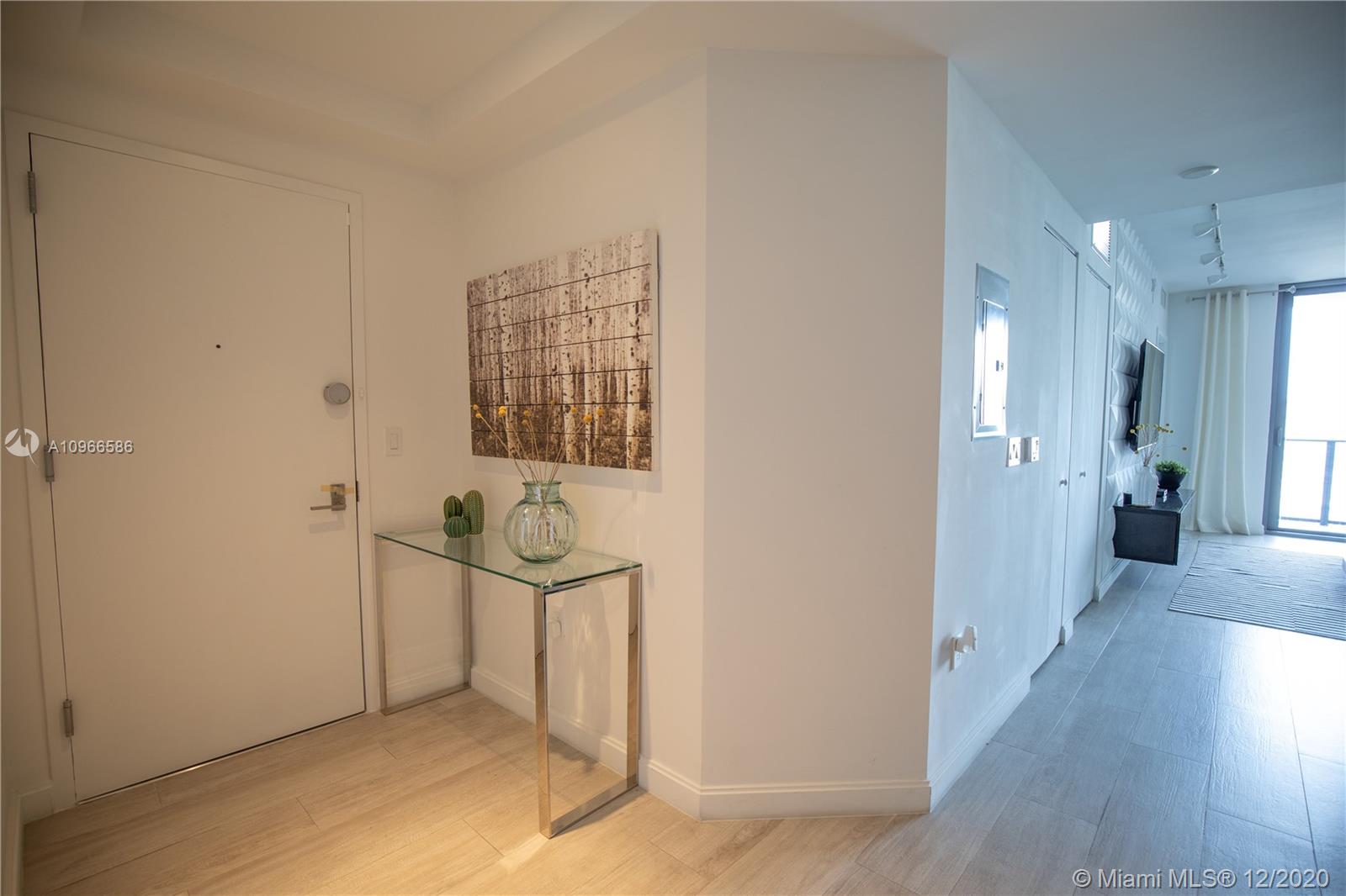 image Brickell Heights East11