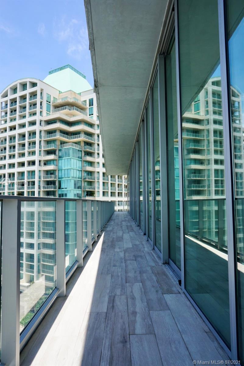 image The Grove at Grand Bay32