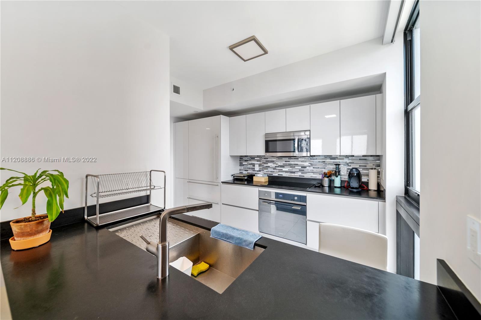 1010 Brickell Ave #3301 Miami, FL 33131