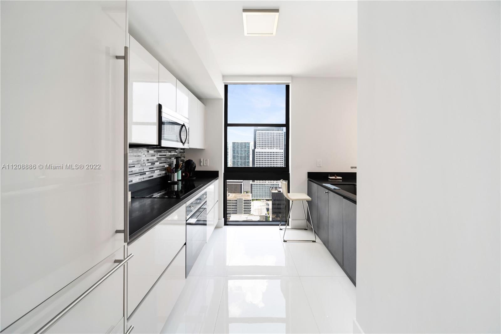 1010 Brickell Ave #3301 Miami, FL 33131