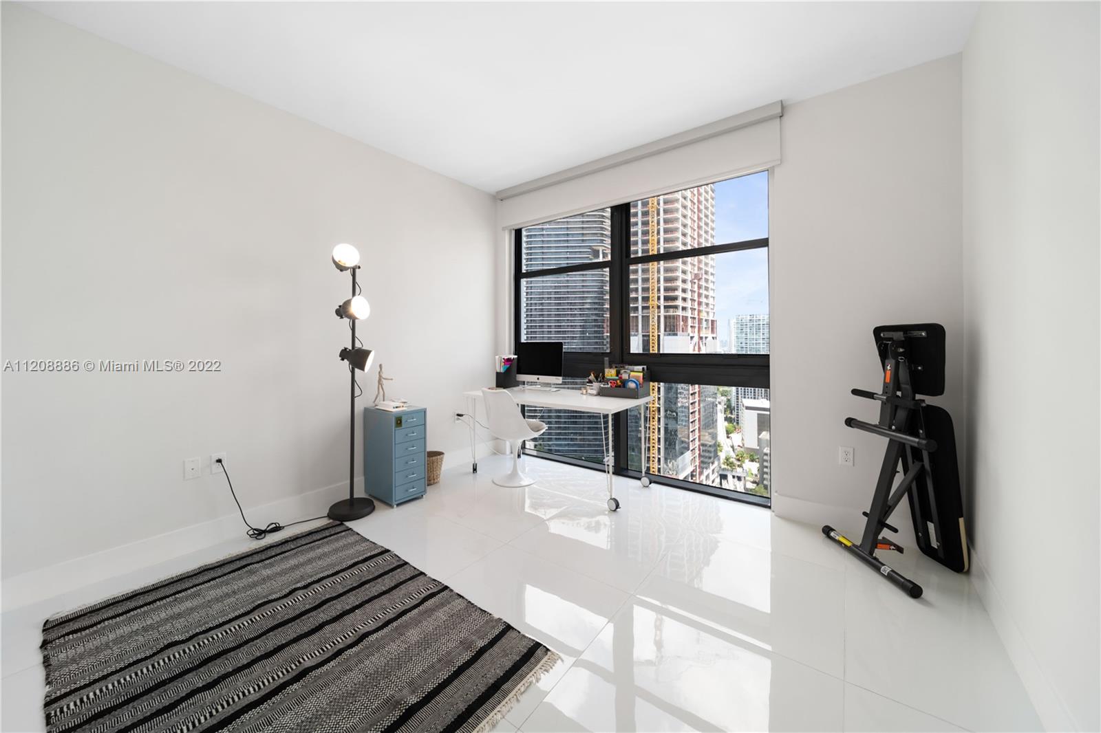 1010 Brickell Ave #3301 Miami, FL 33131