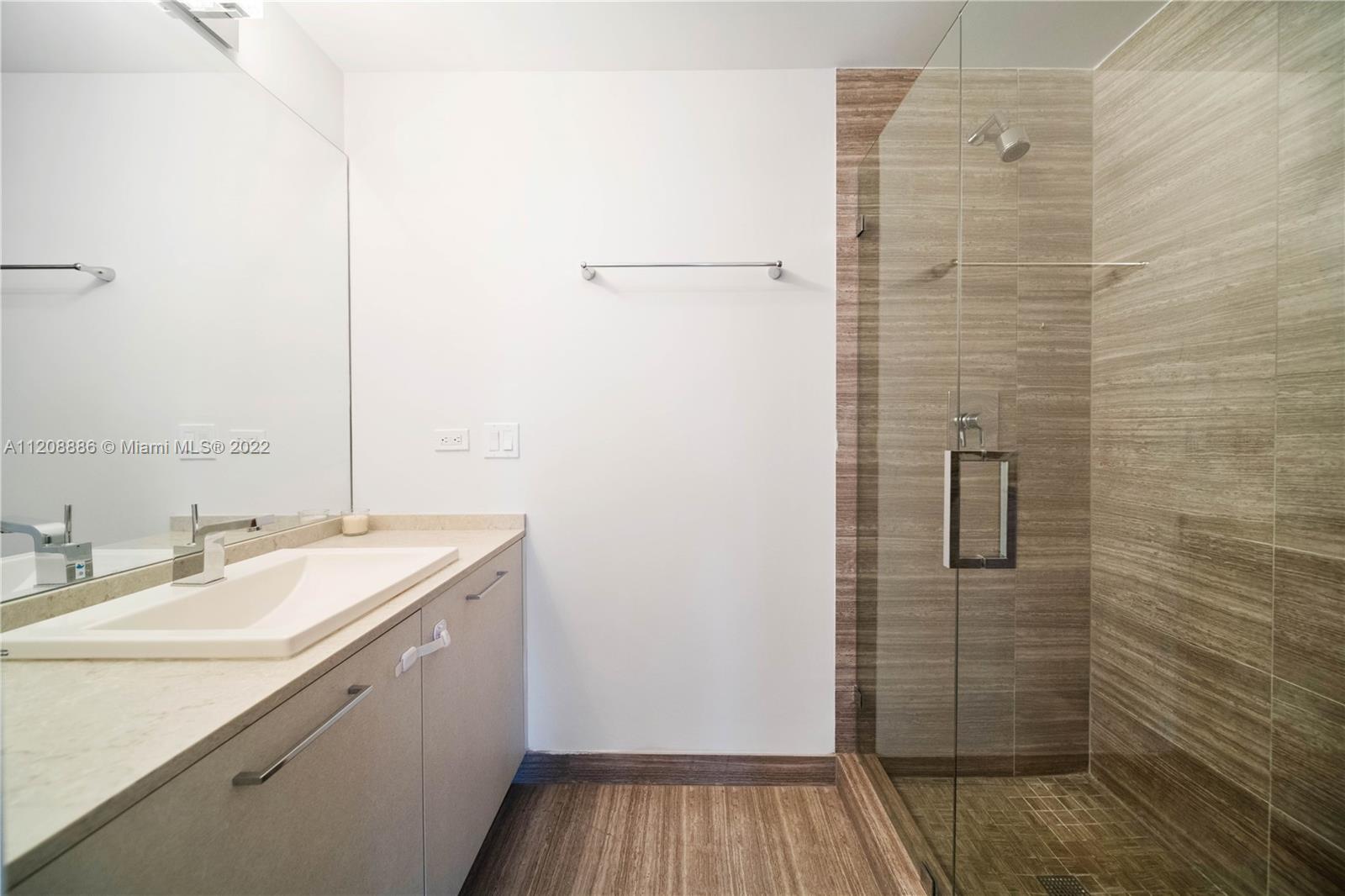 1010 Brickell Ave #3301 Miami, FL 33131