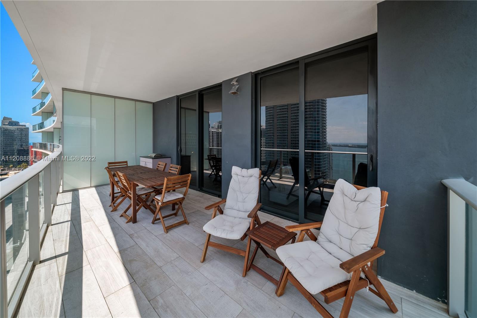 1010 Brickell Ave #3301 Miami, FL 33131