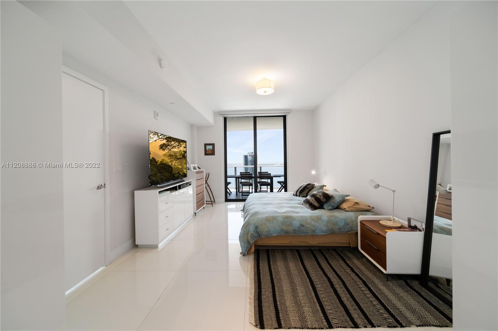 1010 Brickell Ave #3301 Miami, FL 33131