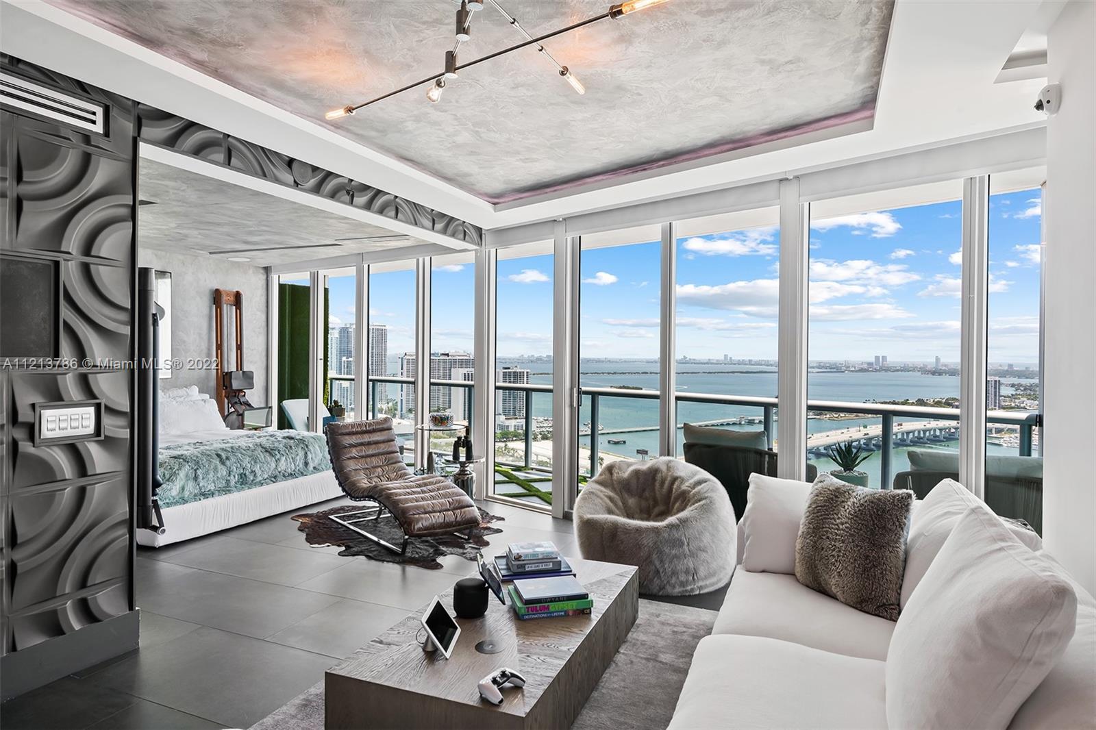 888 Biscayne Blvd #3909 Miami, FL 33132