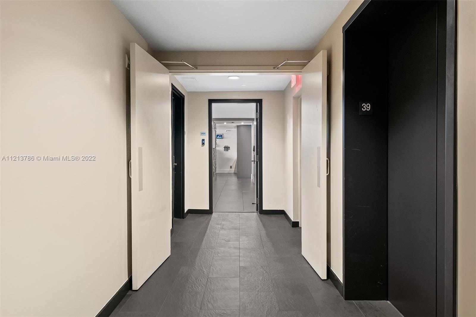 888 Biscayne Blvd #3909 Miami, FL 33132