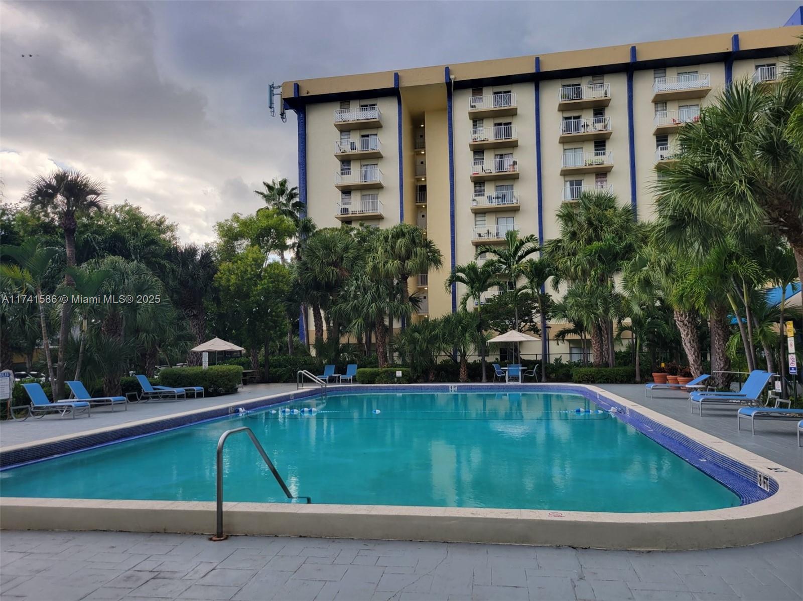 4550 NW 9th St #512E,Miami, FL 33126