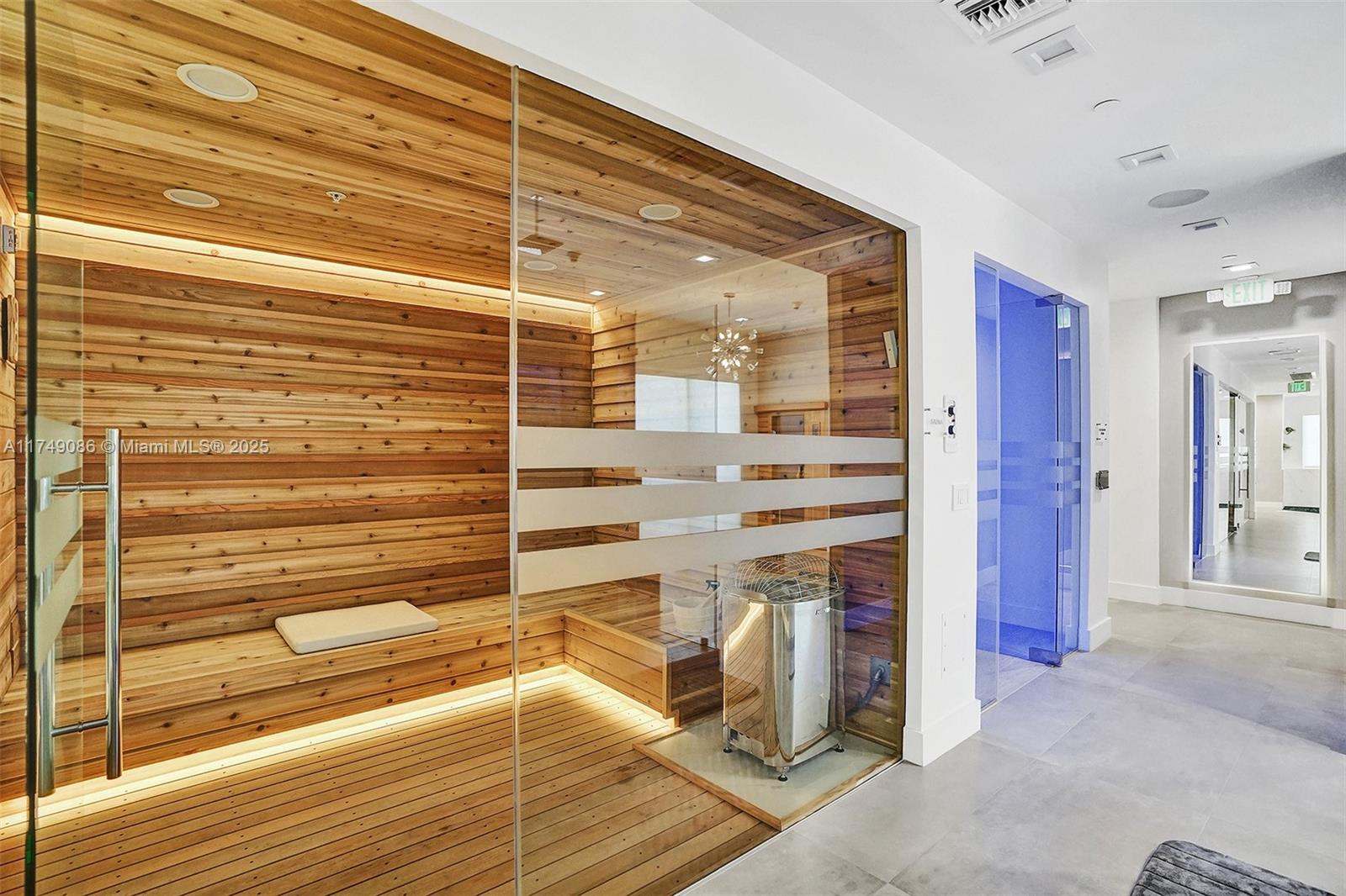 image Green Diamond Condo71