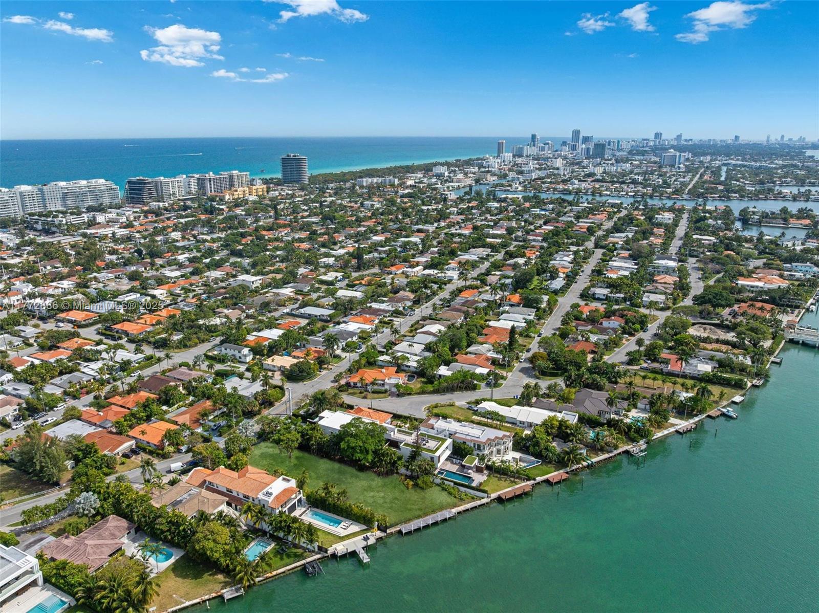 9224 Bay Dr Surfside, FL 33154