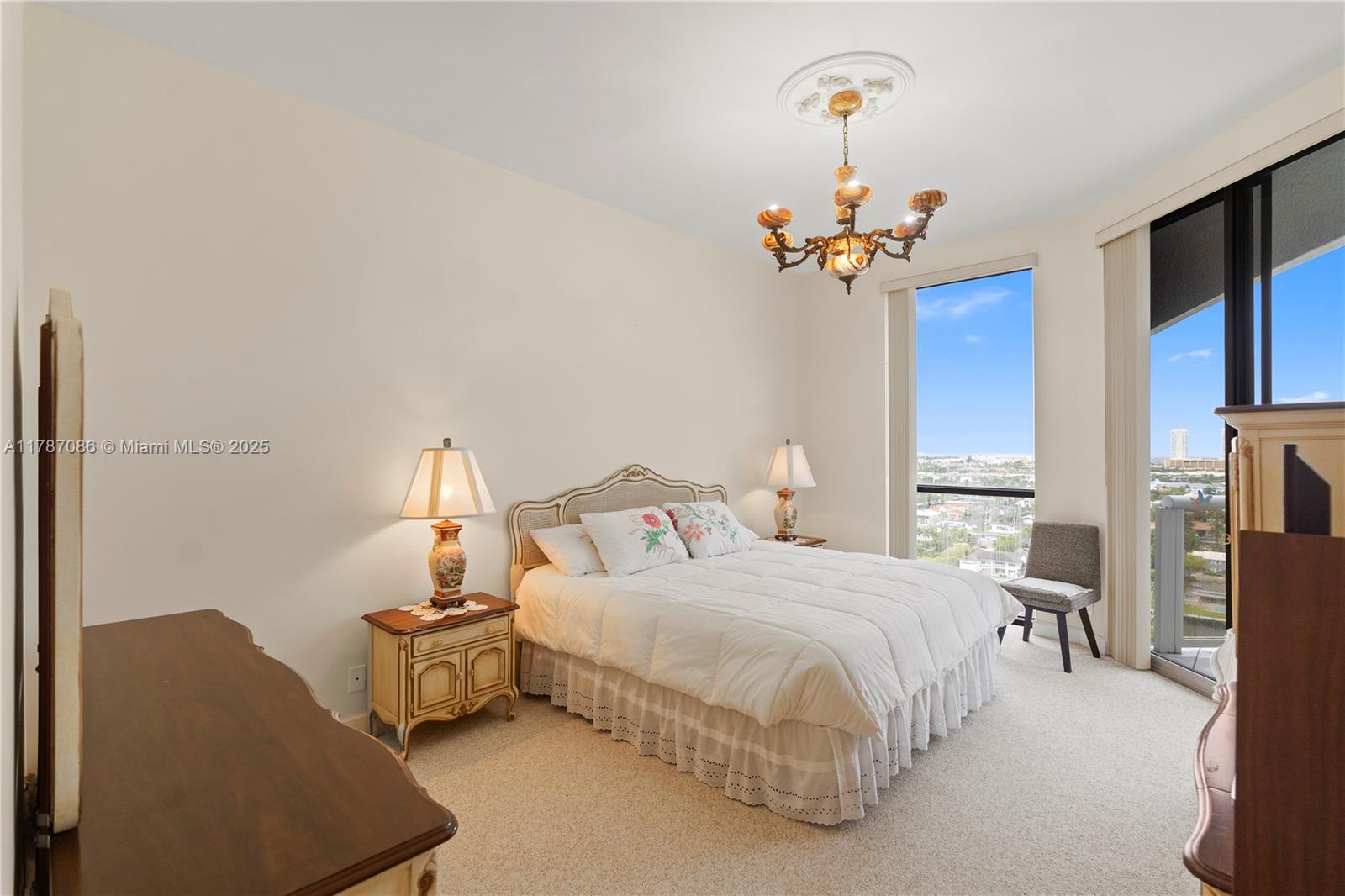 image Harbor Towers20