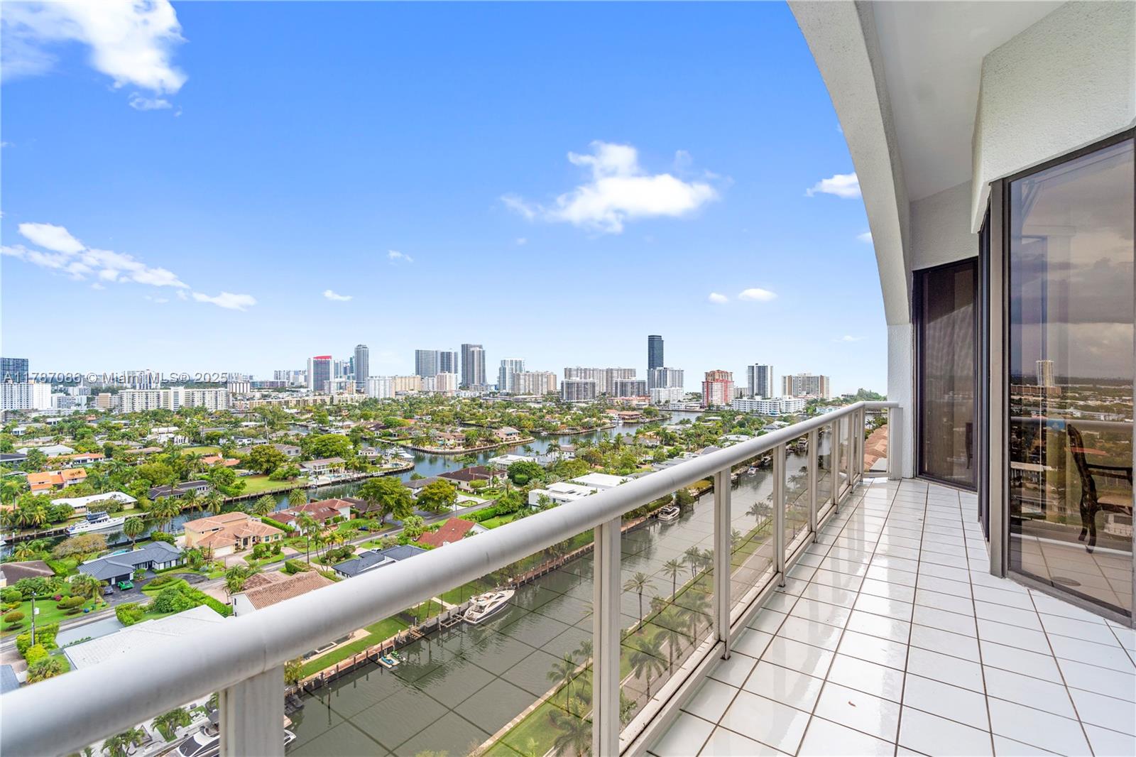 image Harbor Towers29